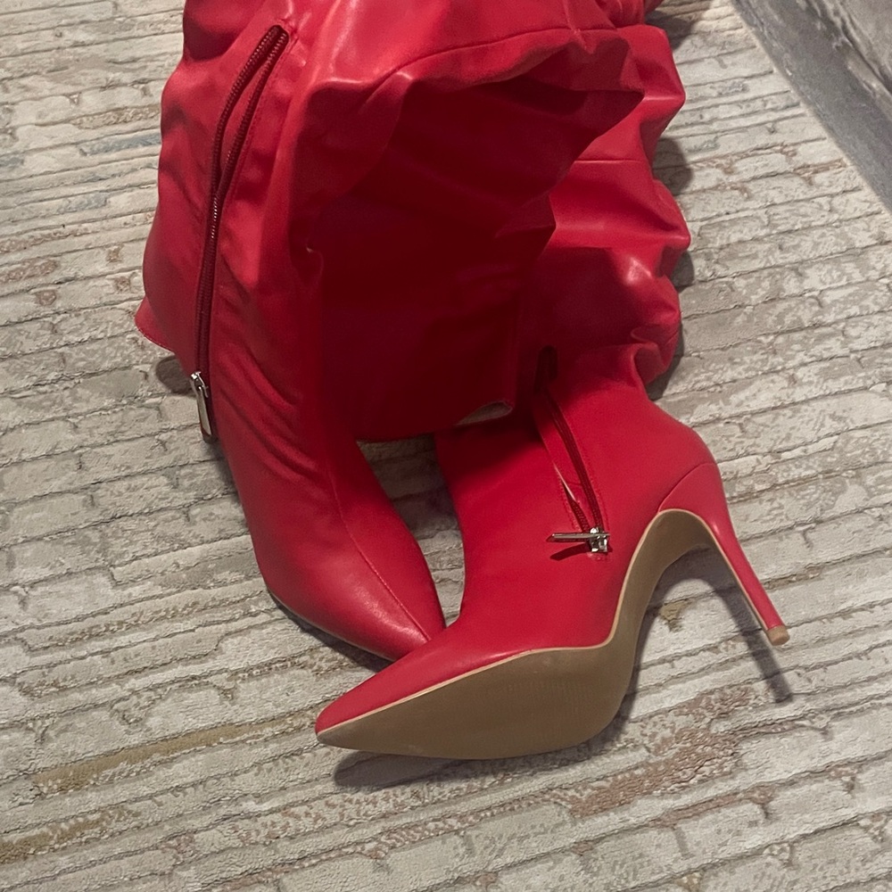 Cape Robbin Red Over the Knee Boots - Picture 5 of 10